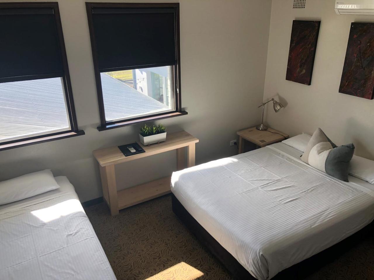 Crossroads Hotel Liverpool Extérieur photo