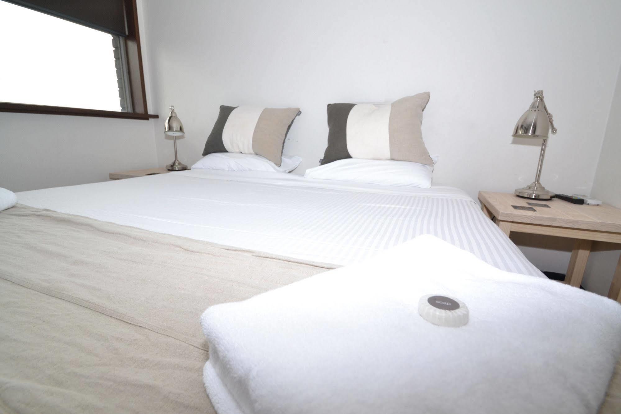 Crossroads Hotel Liverpool Extérieur photo